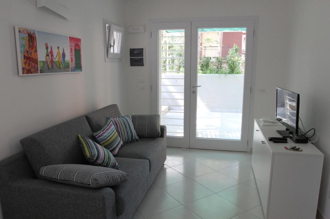 Ba - Carla Apartments - Modern Apartments - ลินญาโน ซับเบียโดโร ภายนอก รูปภาพ